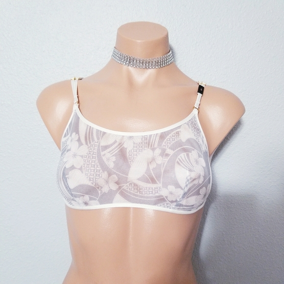 Victoria's Secret Other - New Victoria's Secret bralette bra 
Small